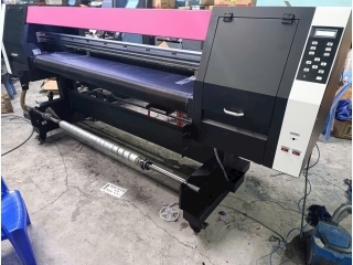 Máy In UV Băng Chuyền: Giải Pháp In Ấn Công Nghiệp Hiệu Suất Cao