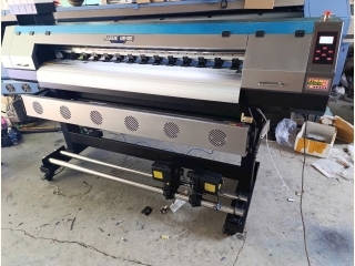 Hướng Dẫn Chọn Máy In Decal Khổ Lớn Cho Người Mới Bắt Đầu
